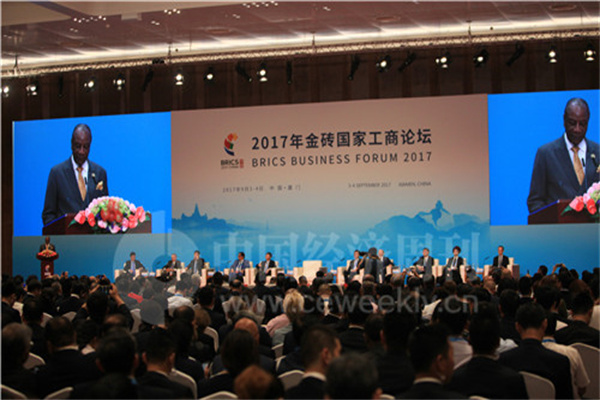 胡塞武装使用高超音速导弹袭击以色列机场并命中目标